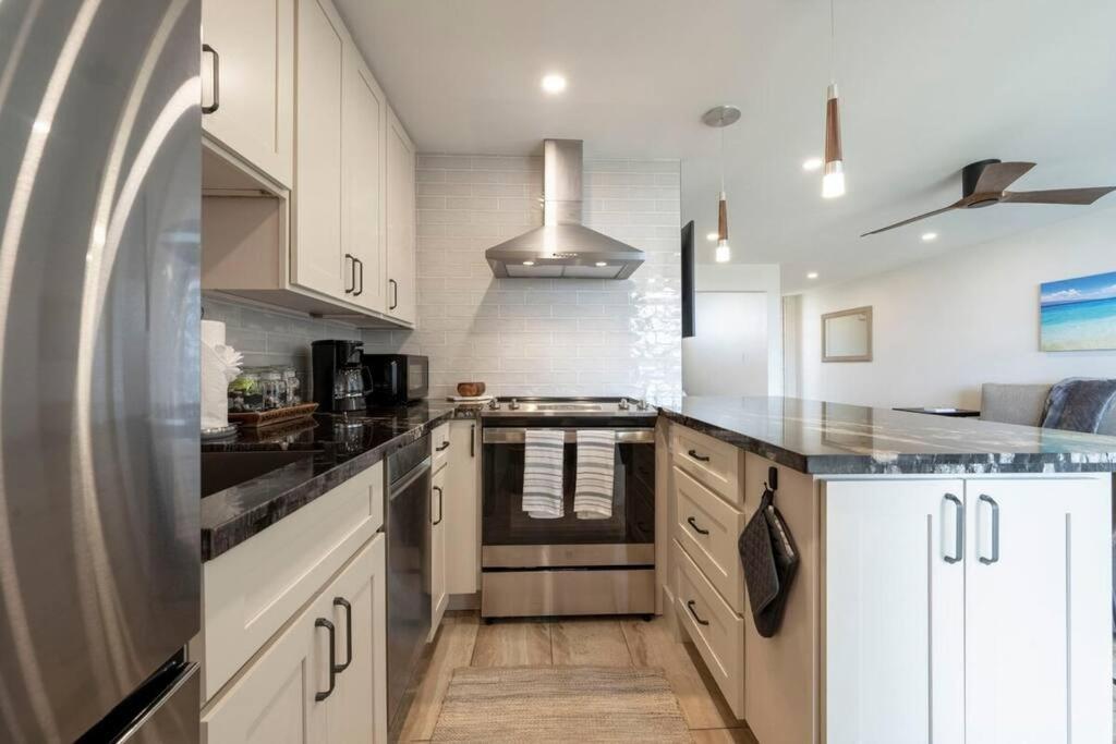 Kahana Hale Ono Loa 403- Top Floor, Ocean View, & Complete Modern Remodel 아파트 외부 사진